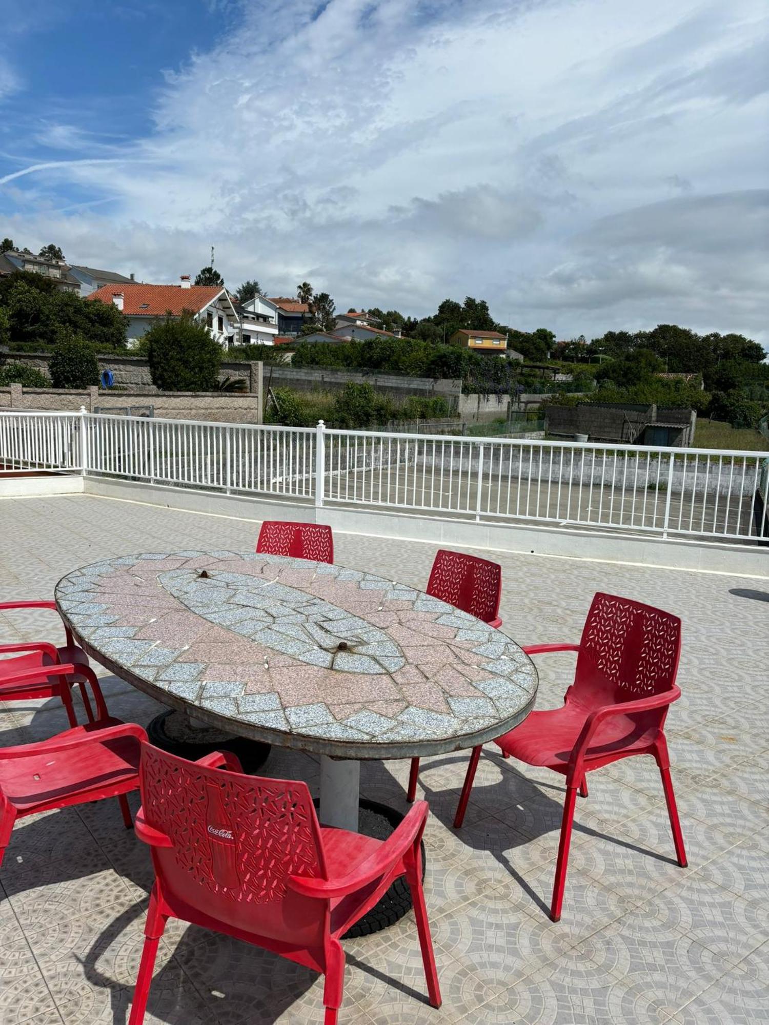 Planta Baja Con Gran Terraza De 2 A 4 Habitaciones Sanxenxo Bagian luar foto